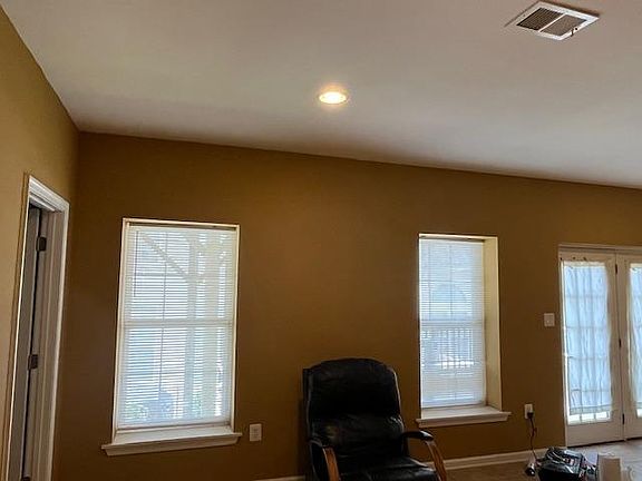4th image of 9092 Purvis Dr