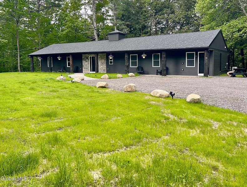 4th image of 741 Howe Road