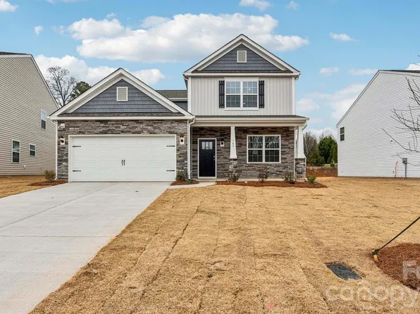 123 Pecan Grove Ln, Statesville, NC 28677