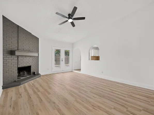 2938 Churchill Way, Garland, TX 75044