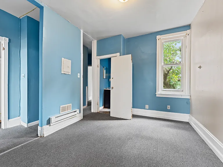 1232 West Somerset Street — Photo 6