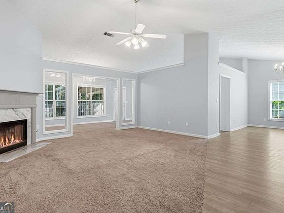 6th image of 540 Sterling Hill Dr