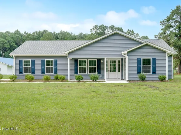 102 Kyle Herring Drive, Teachey, NC 28464