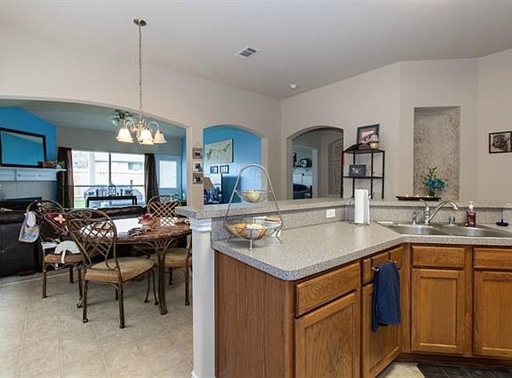 2nd image of 1726 White Mountain Way