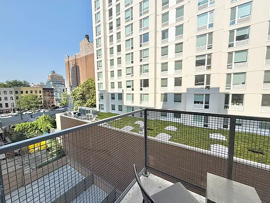 Rented by Watermark Capital Management LLC | media 69