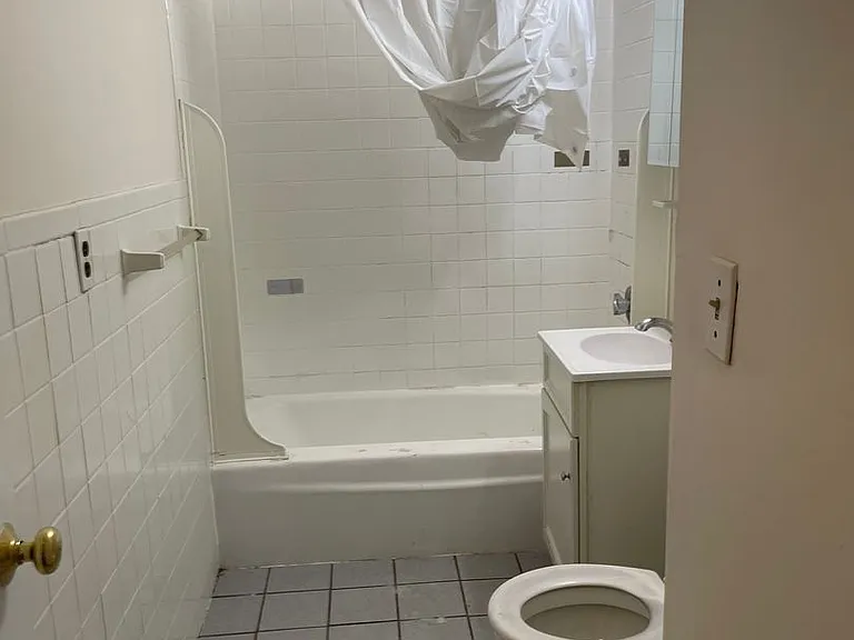90 Gardner St #5B — Photo 3