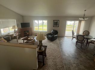 123-129 Mulberry Loop NE #127, Minot, ND 58703