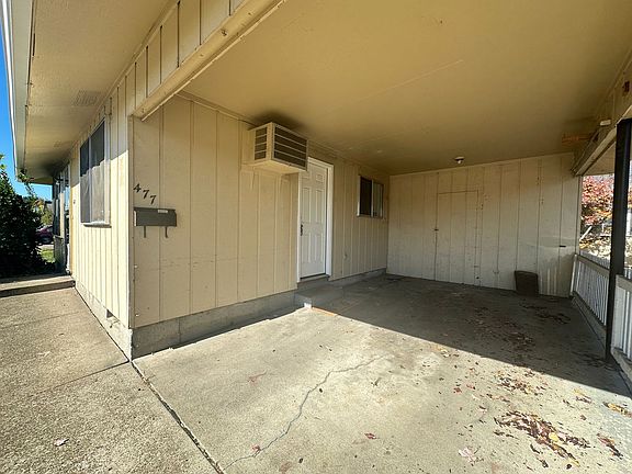 3rd image of 477 NW Walnut Blvd