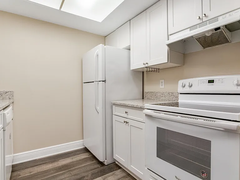 3109 W Horatio St #28 — Photo 13