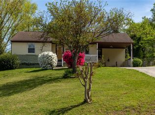 226 E Elm St, Mount Airy, NC 27030