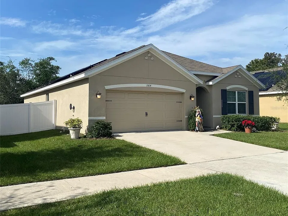 11814 Myrtle Rock Dr