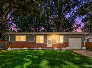 1316 Bayonne Dr, Saint Louis, MO 63138
