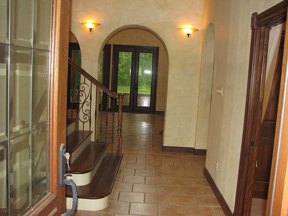 Entry way