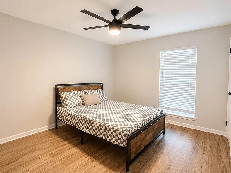 13638 Greenridge Dr — Photo 14