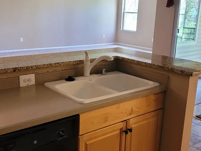 40 Hearthstone Ct #G — Photo 9
