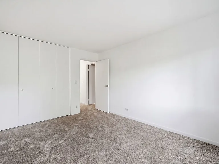 6818 Roberts Dr #3 — Photo 16