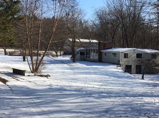 2350 Fair Ridge Dr NE, Ada, MI 49301