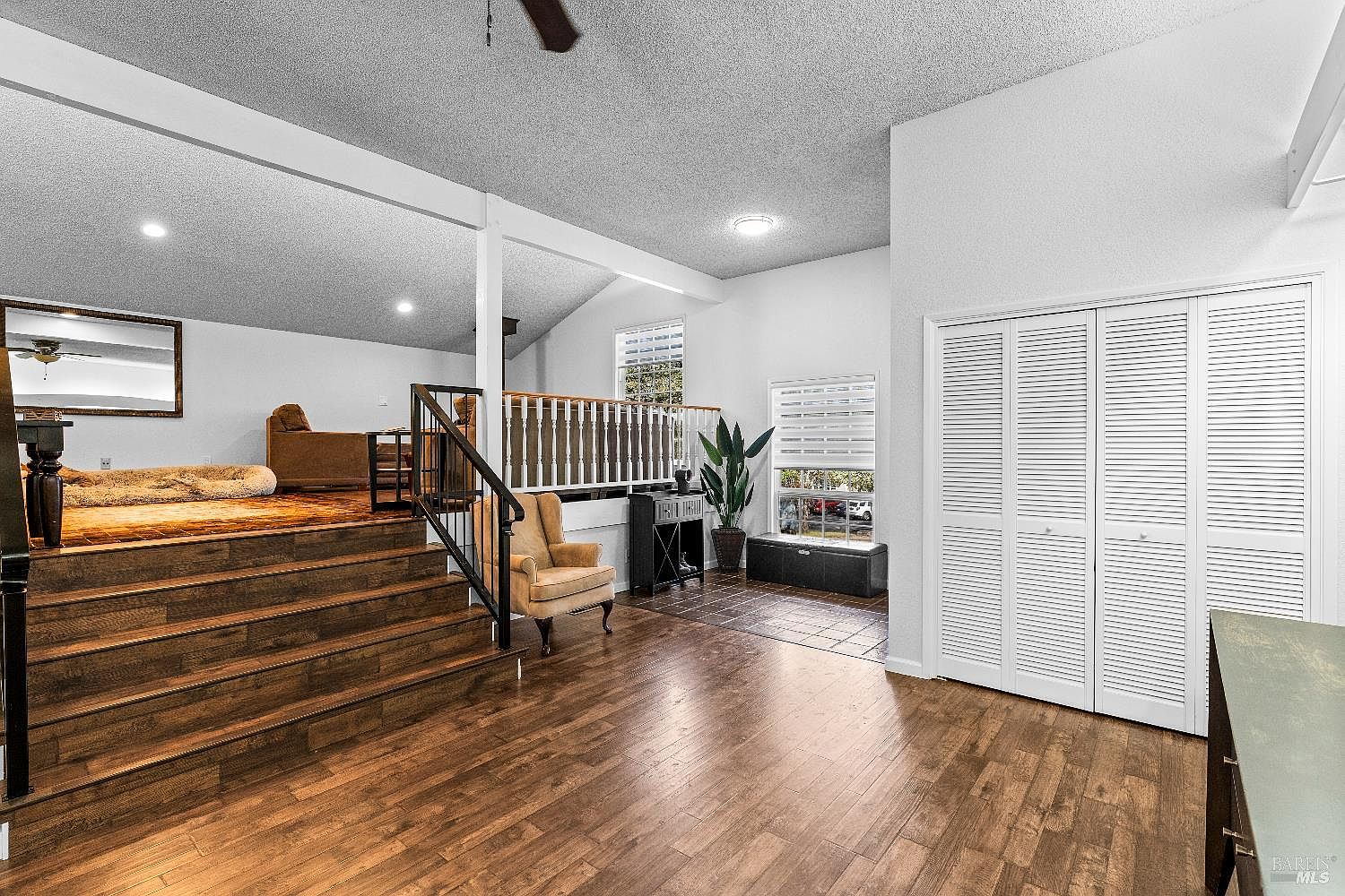 12 Cold Springs Road - Photo 6