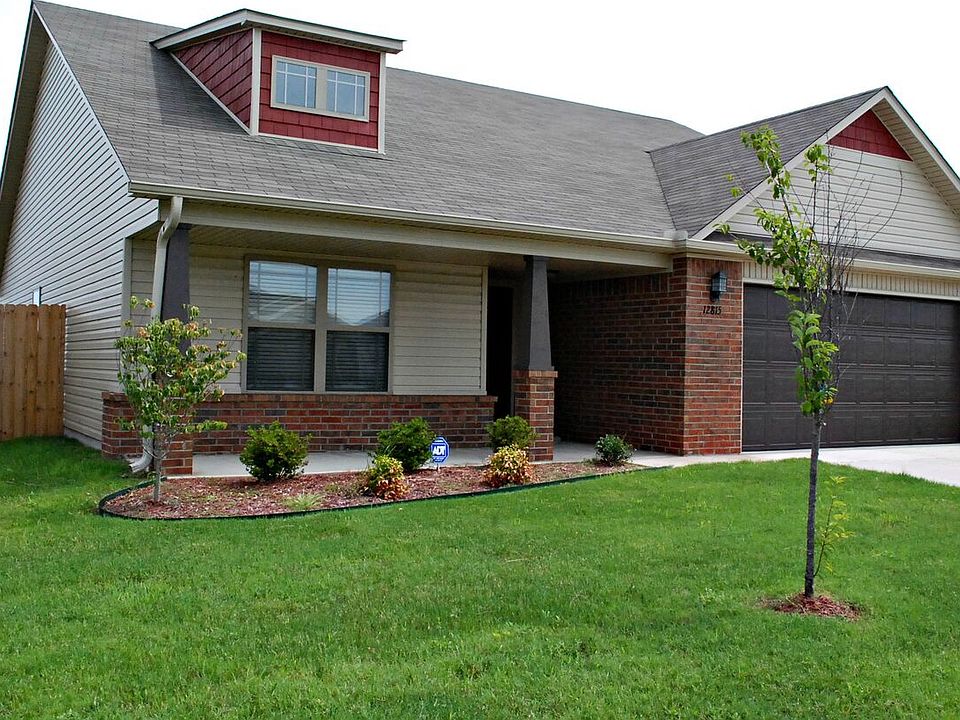 1st image of 12815 Bell Flower Dr