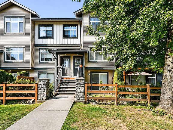 3rd image of 16233 83rd Ave #54