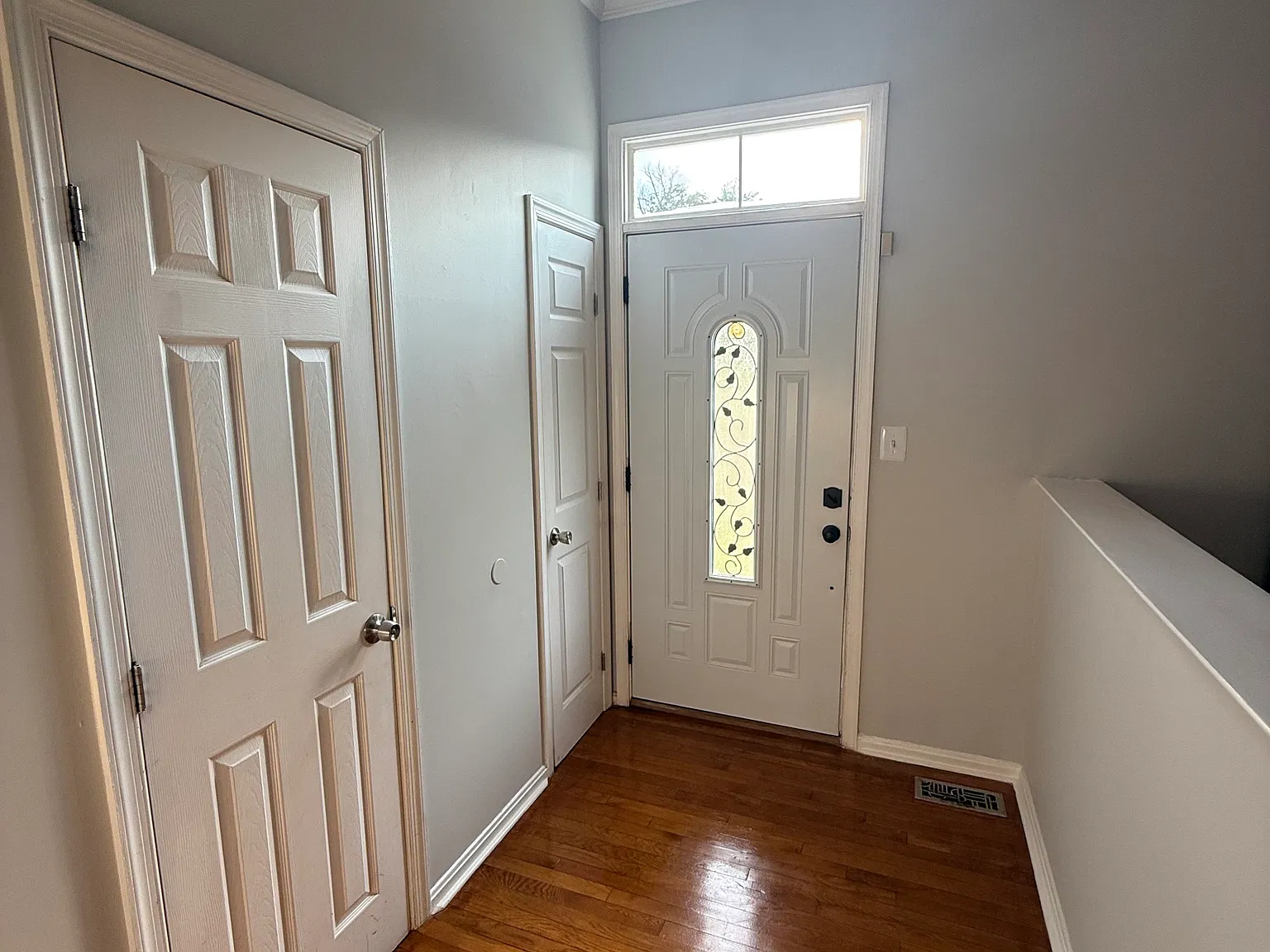 3 bed, 2.5 bath, 2203 sqft, $2,850 — Photo 3