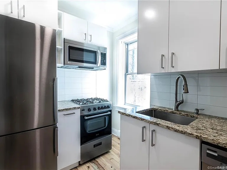 140 Woodside Grn #2B — Photo 6