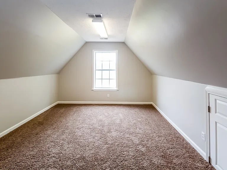 5456 Pollard Dr — Photo 15