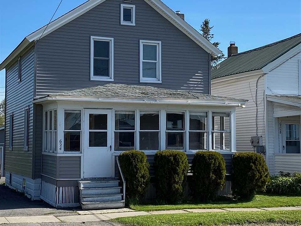 1st image of 624 Canton St