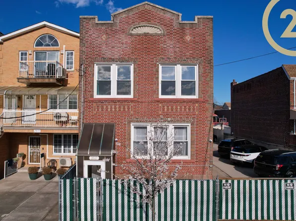 2517 E 1st St, Brooklyn, NY 11223