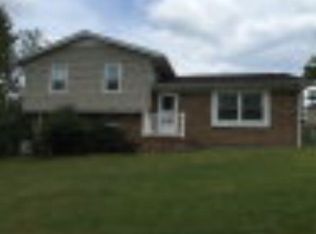 311 Schoolhouse Rd, North Tazewell, VA 24630