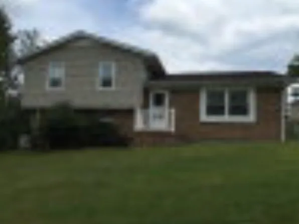 311 Schoolhouse Rd, North Tazewell, VA 24630