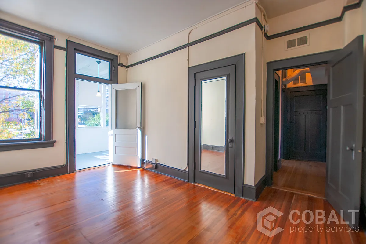 Building Photo - 131 Ralph McGill Blvd NE #11