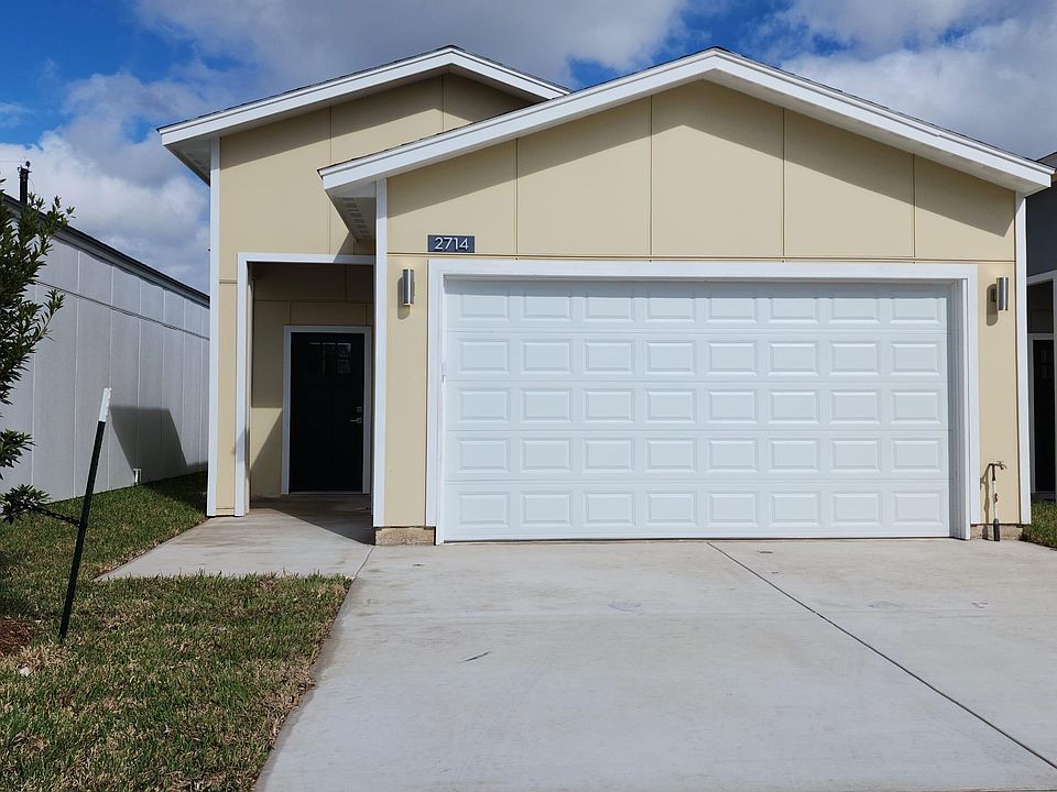 1st image of 2715 Kerria Ave