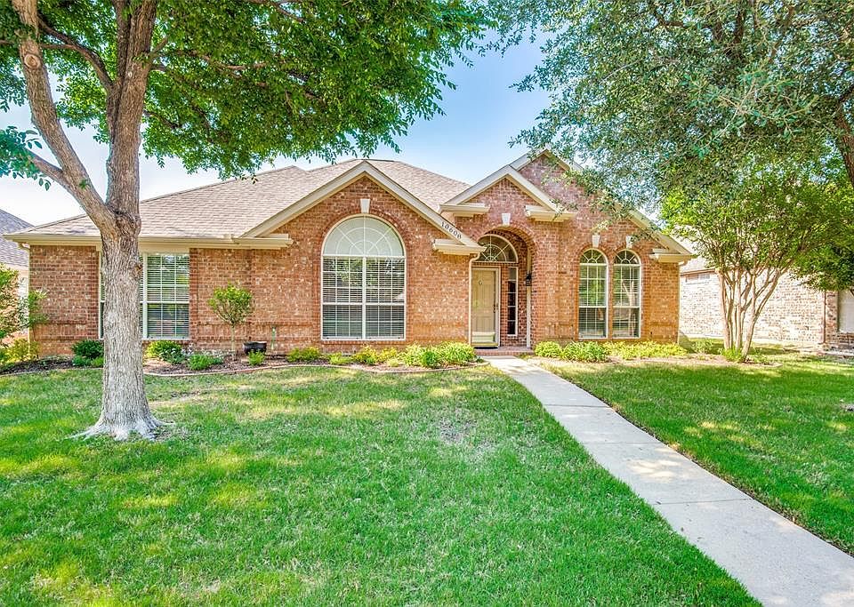 1st image of 10608 Camelot Dr