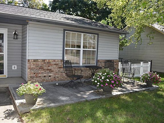 4th image of 7685 Baywood Dr