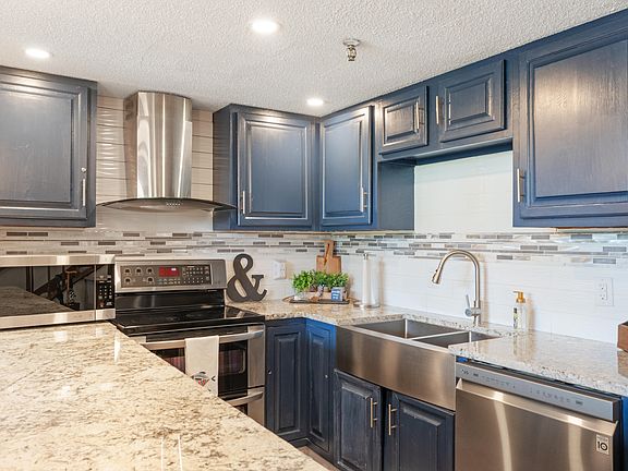 2nd image of 56701 E 310th Rd #713