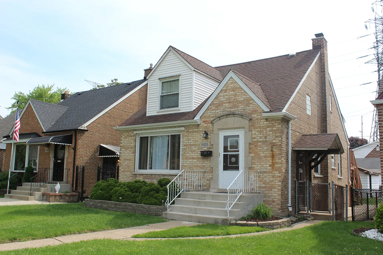 11125 S Avenue B photo 1