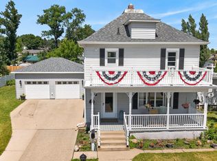 232 7th St NW, Valley City, ND 58072