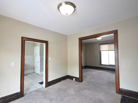 5th image of 173-177 E 11th Ave #173