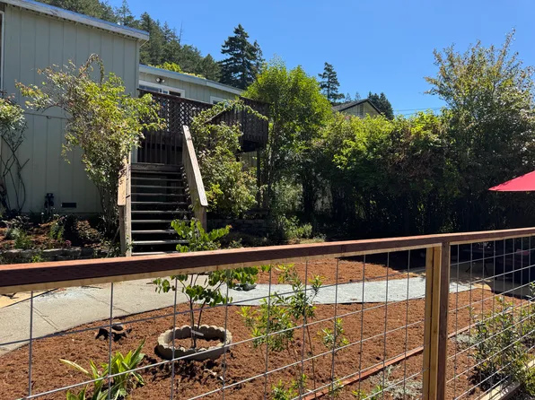 17775 Orchard Ave, Guerneville, CA 95446