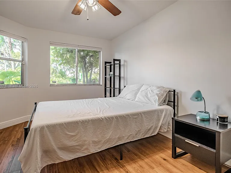 7652 Pinewalk Dr S #139 — Photo 9