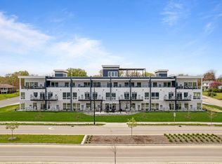 907 N Lakeshore Dr #305, Lake City, MN 55041