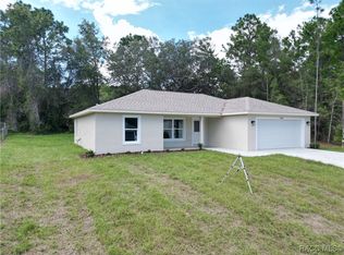 8090 N Hale Rd, Citrus Springs, FL 34434