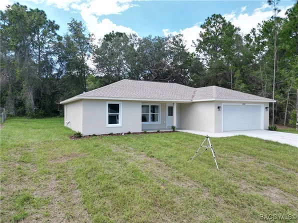 8090 N Hale Rd, Citrus Springs, FL 34434