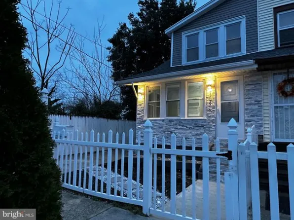 1027 Lois Ave, Camden, NJ 08105