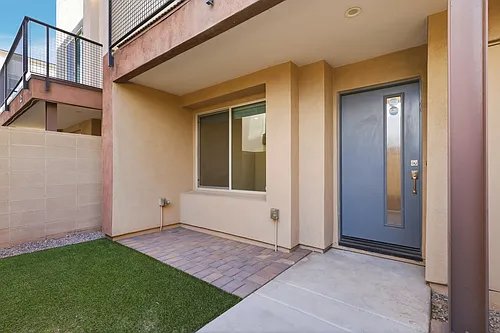 820 N 8th Ave #24 Photo 1