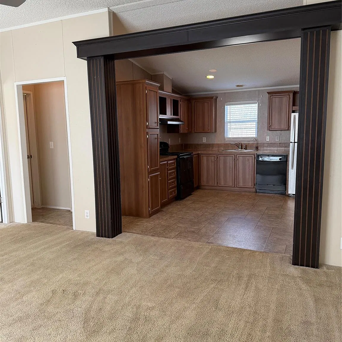2 bed, 2.0 bath, $1,400 — Photo 4