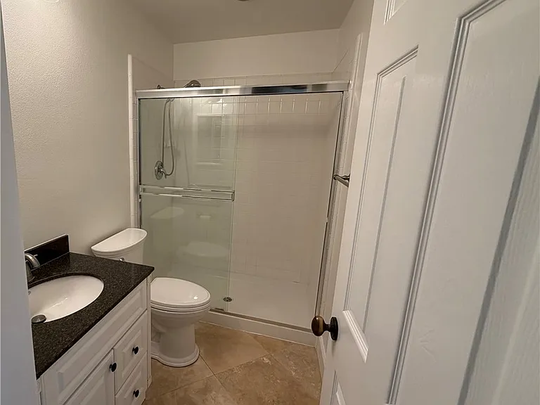 15 Field Point — Photo 12
