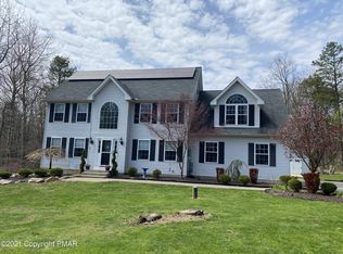 601 Shane Dr, Effort, PA 18330