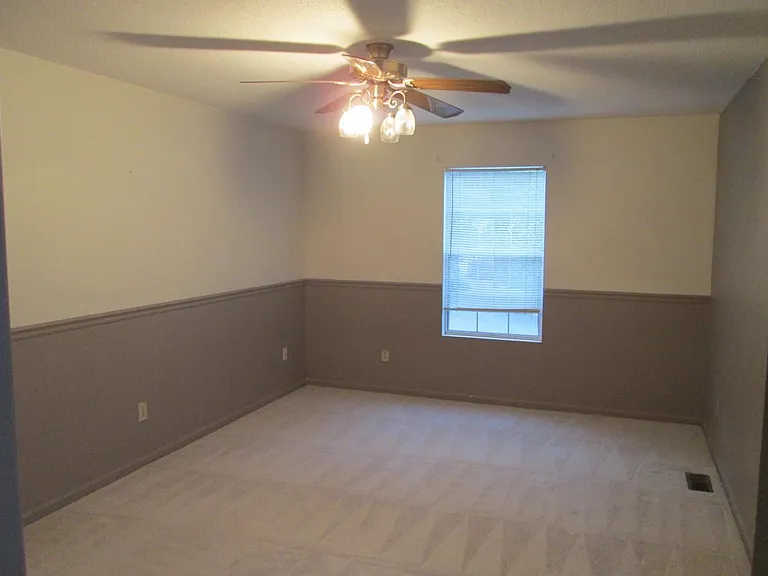 332 Windy Ridge Ln — Photo 13